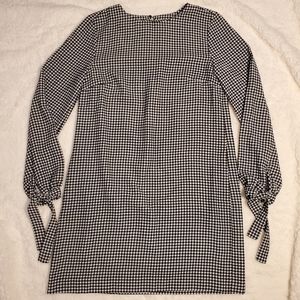 LONG SLEEVE CHECKERED DRESS